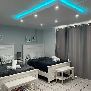 Isla Puerto Rico, Two Full Beds San Juan